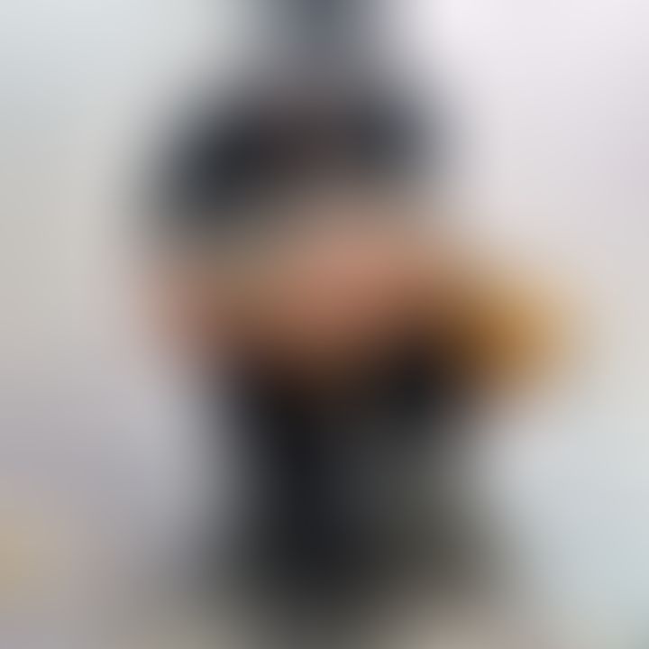 Rojo, Un hombre, 34 años, Ocuviri (2)